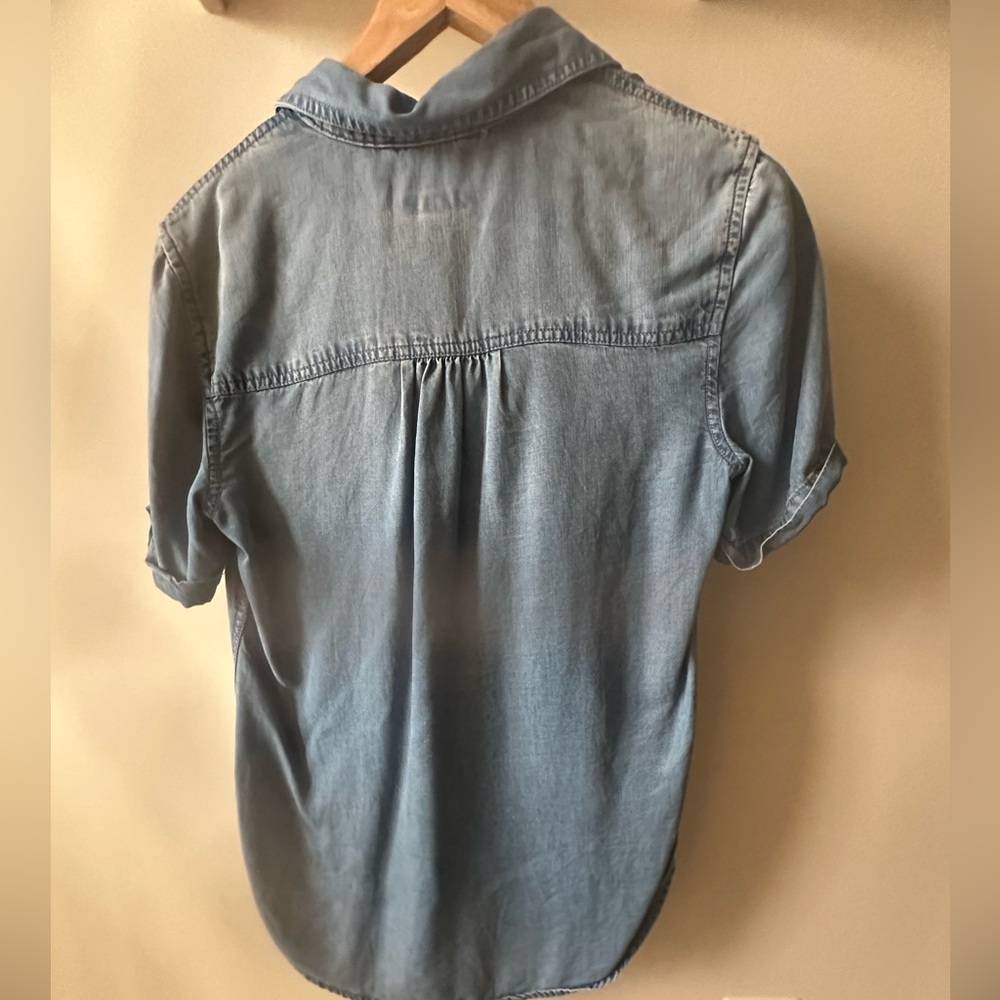 Target ChambrayShort Sleeve - Picture 2 of 3